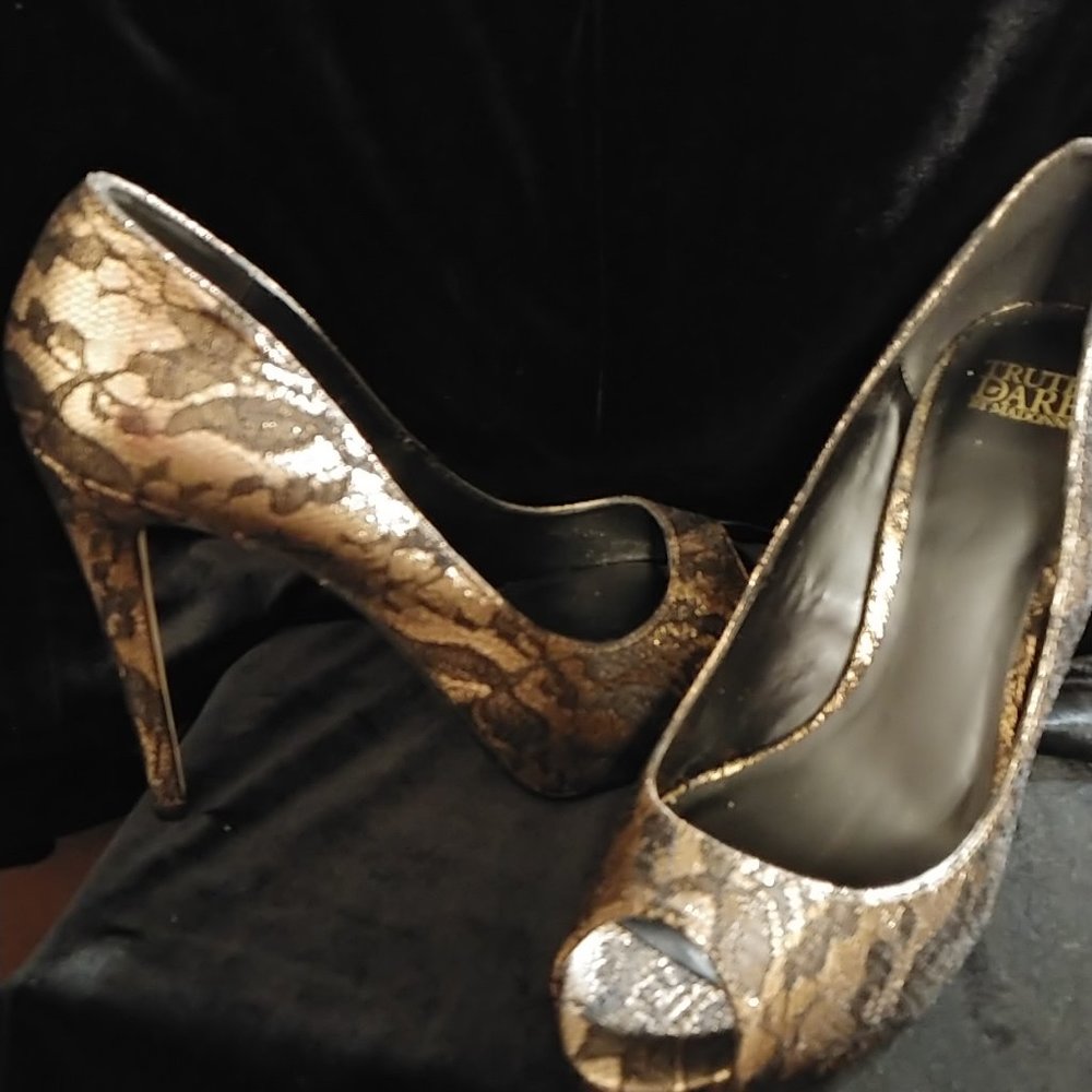 Truth or Dare by Madonna Steva-83 Cognac/Bronze- Size10